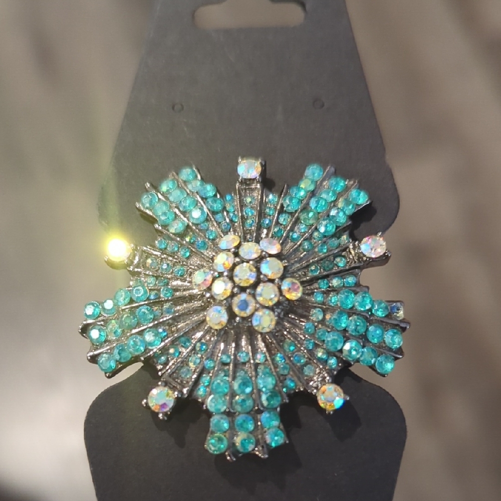 Elegant Brooch Rhinestone Floral Design   Silver and Blue Like New #2